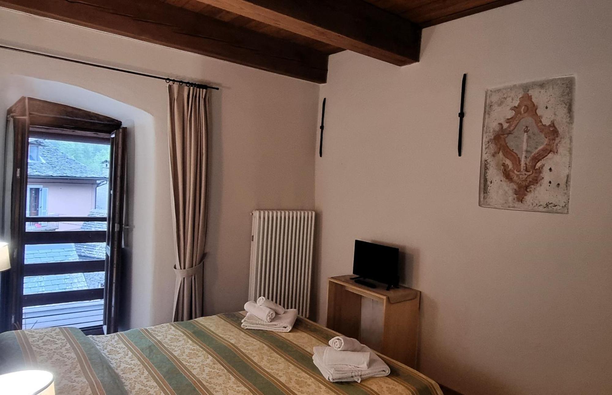 Villadossola Dimora Storica Casa Vanni מראה חיצוני תמונה