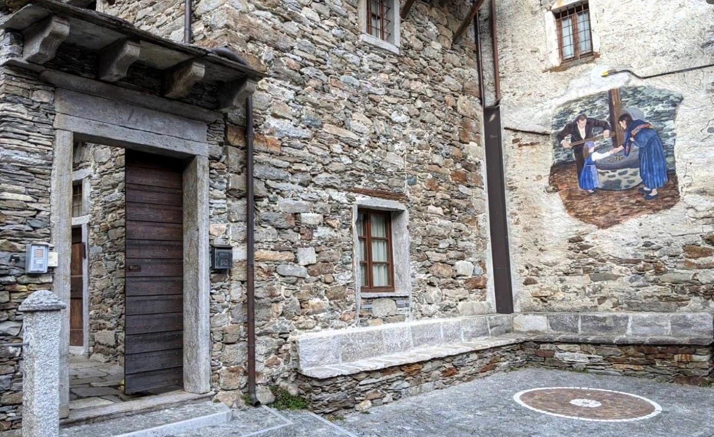 Villadossola Dimora Storica Casa Vanni מראה חיצוני תמונה